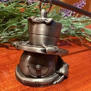 Frosty the Snowman pewter candle snuffer